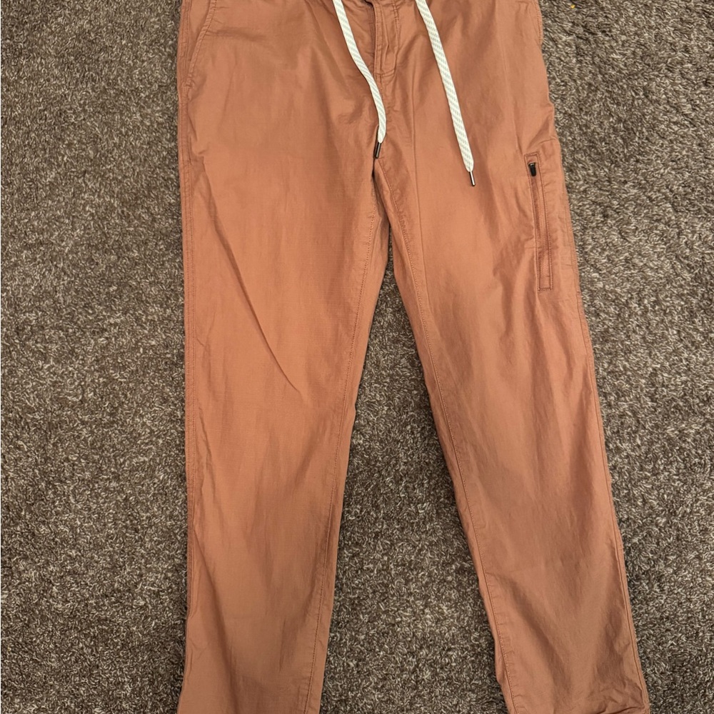 Vuori Ripstop Cargo Pants in Rust